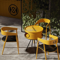 Meubles de restaurant au design industriel en métal de type fût d'huile : Table haute de bar et chaises, Tables de bar hautes et chaises hautes