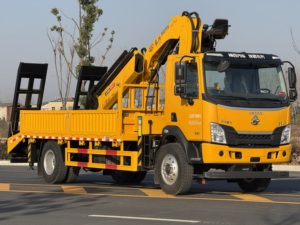 <span class=keywords><strong>Grue</strong></span> <span class=keywords><strong>de</strong></span> levage efficace montée sur camion <span class=keywords><strong>avec</strong></span> <span class=keywords><strong>bras</strong></span> télescopique, boîte <span class=keywords><strong>de</strong></span> vitesses, vérin hydraulique Eaton, moteur principal du véhicule - Product Image 3