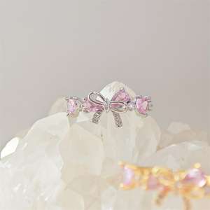 Tiktok, лидер продаж, новое милое и элегантное 18 карат позолоченное кольцо из нержавеющей стали с бантом в форме сердца, розовое циркониевое Открытое кольцо для дружбы - Product Image 4