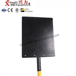 スチールスクープ1.5 mアッシュウッドハンドル難燃性ゴムバットベーシックファイヤースワッター長方形 - Product Image 2