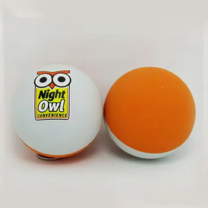 Ballon de football creux en caoutchouc naturel de 60 mm, rebondissant, pour la vente en gros, avec impression de logo personnalisé, jouet promotionnel sur mesure - Product Image 5