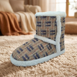 Chaussons bottes doublés en fausse fourrure à motif écossais tissé pour femmes, confortables pour l'hiver, vente en gros, MOQ 1000, Distributeur - Product Image 3