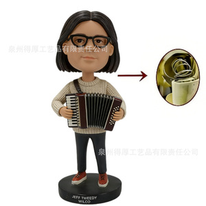 Figurine d'Accordéoniste avec Fonction Boîte à Musique, Style Artistique Cartoon, Décoration de Bureau - Product Image 5