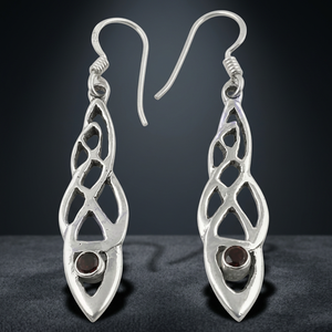 Boucles d'oreilles pendantes en argent sterling 925 avec grenat, design géométrique vintage, bijoux pour femmes - Product Image 2