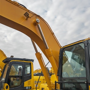 Excavadora Komatsu de segunda mano, de alta calidad, de 20 toneladas, 210/8/220-8/240-8, Komatsu de segunda mano - Product Image 3