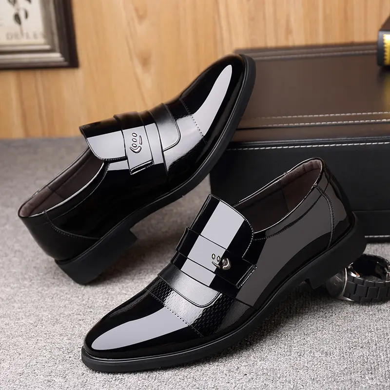 Non-slip Point Toe Patent Leather Stitching Business Leather Shoes Wedding Dress Shoes Men