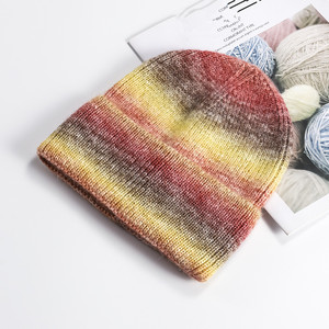 2024 automne/hiver femmes chaud épais tricot chapeau arc-en-ciel dégradé laine chaud chapeau - Product Image 4