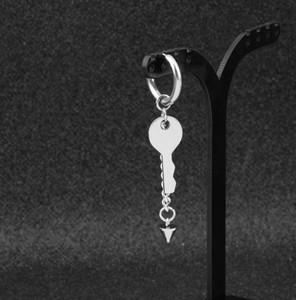 Mode Kpop étoile clé poinçon pendentif boucles d'oreilles en acier inoxydable hommes femmes oreille Clip boucles d'oreilles - Product Image 1