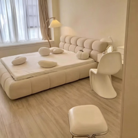 Modernes Cremefarbenes Stoffbezogenes Bettgestell mit Gasdruckfeder-Stauraum Weiches Kopfteil Plattformbett für Heim-Schlafzimmermöbel