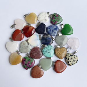 Bellissimo ciondolo <span class=keywords><strong>a</strong></span> <span class=keywords><strong>forma</strong></span> <span class=keywords><strong>di</strong></span> <span class=keywords><strong>cuore</strong></span> in cristallo <span class=keywords><strong>di</strong></span> Shungite da 25mm per collana <span class=keywords><strong>di</strong></span> gioielli - Product Image 1