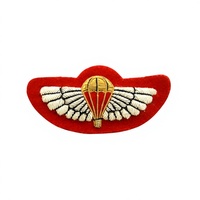 Badges brodés à la main personnalisés en fils métalliques et perles, éco-responsables, en laine, pour blazer, à coudre