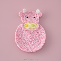 En gros, articles de décoration intérieure : Sets de table tricotés, sous-verres mignons en fil de vache, sous-verres en crochet faits main en forme de vache