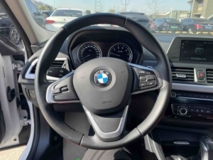 Venta al por Mayor de Autos Usados <span class=keywords><strong>BMW</strong></span> <span class=keywords><strong>Serie</strong></span> <span class=keywords><strong>1</strong></span> <span class=keywords><strong>2018</strong></span> 118i Sport Sedan, Inventario de Concesionario, Sedán para Exportación, Autos de <span class=keywords><strong>Segunda</strong></span> <span class=keywords><strong>Mano</strong></span> - Product Image 4