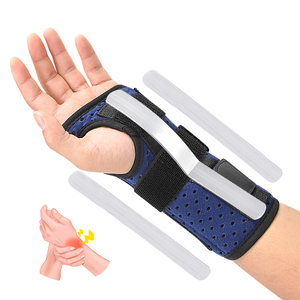Soporte <span class=keywords><strong>de</strong></span> muñequera para túnel carpiano con 3 correas y estabilizador <span class=keywords><strong>de</strong></span> férula <span class=keywords><strong>de</strong></span> Metal que ayuda a <span class=keywords><strong>aliviar</strong></span> la <span class=keywords><strong>tendinitis</strong></span> artritis <span class=keywords><strong>dolor</strong></span> del túnel carpiano - Product Image 3
