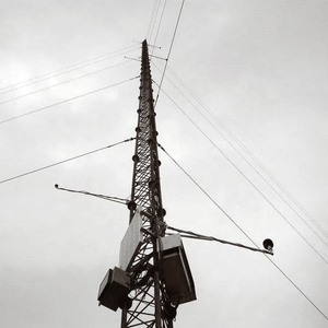 Tùy chỉnh 10-100m guyed thép ăng-ten mast tháp-mạ kẽm nhúng nóng OEM/ODM cho 4G/5G dự án - Product Image 2