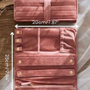 Wholesale Fashion Velvet Elegant Luxury Cosmetic Beautiful Travel Makeup <b>Pouch</b> Jewelry Storage <b>Bag</b> <b>for</b> <b>Women</b> - Product Image 5