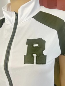 Conjunto de 2 Piezas para Mujer con Estampado de Letras Chaqueta de Béisbol Crop Top y Minifalda Abombada Atuendo Casual Elegante Estilo Urbano - Product Image 2