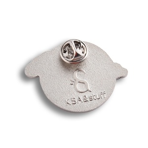 Pin Metálico Redondo Personalizado con Diseño de Paisaje, Impresión UV Plateada, Venta Caliente - Product Image 4