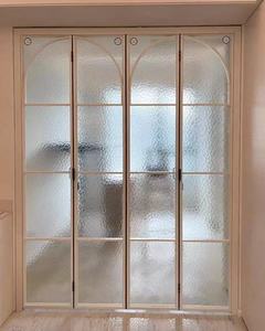 Porta Pieghevole Moderna di Lusso per Interni Villa, con Telaio Sottile e Scorrevole - Product Image 4