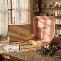 Maßgefertigte Braune und Rosa Papierboxen Farbiges Logo-Design Versandboxen für Bekleidung Verpackungsbox mit Versandverpackung