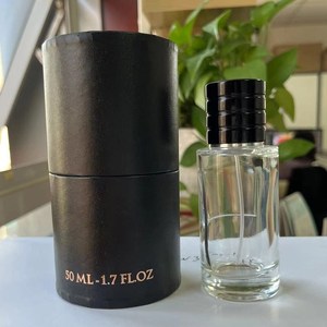 Flacone per Profumo all'Ingrosso da 30 <span class=keywords><strong>ml</strong></span>, <span class=keywords><strong>50</strong></span> <span class=keywords><strong>ml</strong></span>, 100 <span class=keywords><strong>ml</strong></span>, in Vetro Trasparente a Tubo Rotondo con Spruzzatore e Tubo di Carta - Product Image 6