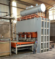 Presse à chaud pour la laminage de panneaux MDF à cycle court, vente directe d'usine.