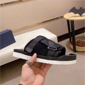 Sandalias de Diseño de Lujo con Velcro, Suela Gruesa, Parte Superior de Nailon, Punta Abierta, Sandalias Casuales para Hombre, Zapatos de Playa para Verano - Product Image 5