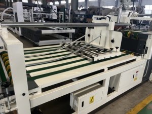 Machine à fabriquer des boîtes en carton pour fruits / Machine semi-automatique de pliage et de collage de boîtes en carton ondulé - Product Image 5