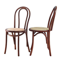 Chaises de restaurant et d'hôtel en bois massif noyer foncé, style Thonet, avec assise en rotin naturel tressé