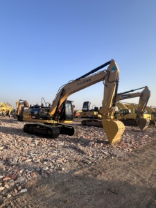 รถขุดตีนตะขาบมือสอง Caterpillar รุ่น CAT 320D2 น้ำหนัก 20 ตัน นำเข้าจากญี่ปุ่นแท้ ระบบไฮดรอลิก สภาพดี พร้อมส่ง สำหรับงานขุด - Product Image 2