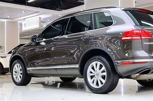<span class=keywords><strong>Touareg</strong></span> d'occasion, propre, <span class=keywords><strong>2017</strong></span>, Volkswagen 3.0l, blanc, conduite <span class=keywords><strong>à</strong></span> gauche, <span class=keywords><strong>à</strong></span> <span class=keywords><strong>vendre</strong></span> en Chine, prêt <span class=keywords><strong>à</strong></span> être expédié - Product Image 3