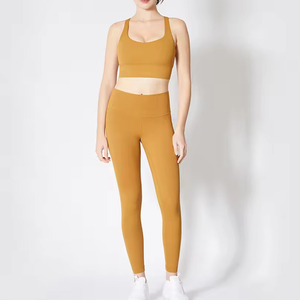 Ensemble de vêtements de sport pour femmes, nouvelle conception, couleur unie, de haute qualité, sans couture, soutien-gorge de sport et leggings pour femmes - Product Image 1