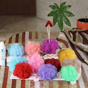 Éponge <span class=keywords><strong>de</strong></span> bain exfoliante en vrac <span class=keywords><strong>de</strong></span> 20g, couleurs assorties, boule <span class=keywords><strong>de</strong></span> <span class=keywords><strong>douche</strong></span> en nylon en forme <span class=keywords><strong>de</strong></span> <span class=keywords><strong>fleur</strong></span> pour le corps, vente en gros - Product Image 3