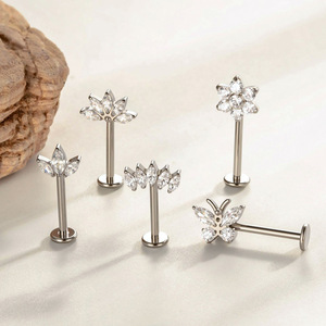 Anneau de lèvre et clou d'oreille <span class=keywords><strong>en</strong></span> Titane F136, motif Fleur, renversé, renard à neuf queues, papillon, à filetage interne - Product Image 3