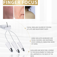 Appareil professionnel électrique de microcourant pour le visage, gants de microcourant EMS, masseur facial, machine Golden Finger