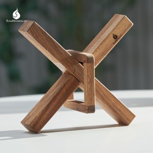 Mysterious X: Rompecabezas de Madera para Desenredar, Juego de Ingenio para un Día de Trabajo Ajetreado, de la Marca SiamMandalay - Product Image 1