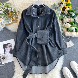 <span class=keywords><strong>Camisa</strong></span> vaquera <span class=keywords><strong>de</strong></span> <span class=keywords><strong>manga</strong></span> <span class=keywords><strong>larga</strong></span> para <span class=keywords><strong>mujer</strong></span>, estilo casual, holgada, con diseño sin espalda y lazo en la cintura, con empalmes. - Product Image 2