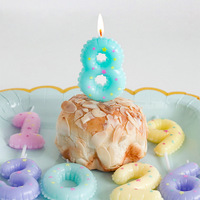 Bougie artisanale numérique en dentelle étoilée aux couleurs macaron, idéale pour la décoration de gâteaux de fête d'anniversaire pour enfants