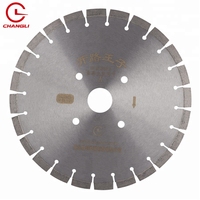 Lame de scie diamantée en nitrure industrielle de 14 pouces (350 mm), soudée haute fréquence OEM pour la découpe d'asphalte et de béton