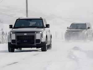 2025 <span class=keywords><strong>Rox</strong></span> 01 Hybrid Long Range 1362km polistones Hybrid ampio spazio a tutto tondo SUV con edizione inglese e arabica <span class=keywords><strong>Rox</strong></span> 01 - Product Image 4