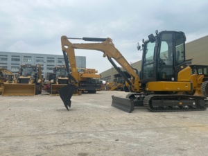 Brand New 35U Mini Crawler Excavator 3.5 Ton Small Digger With Closed Cabin & Dozer Blade For Garden Construction - Product Image 5