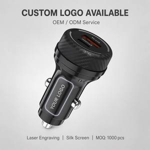 Cargador de Coche USB C Doble Puerto Mini de Fibra de Carbono OEM al por Mayor, Adaptador de Carga Rápida PD 20W QC 3.0 - Product Image 2