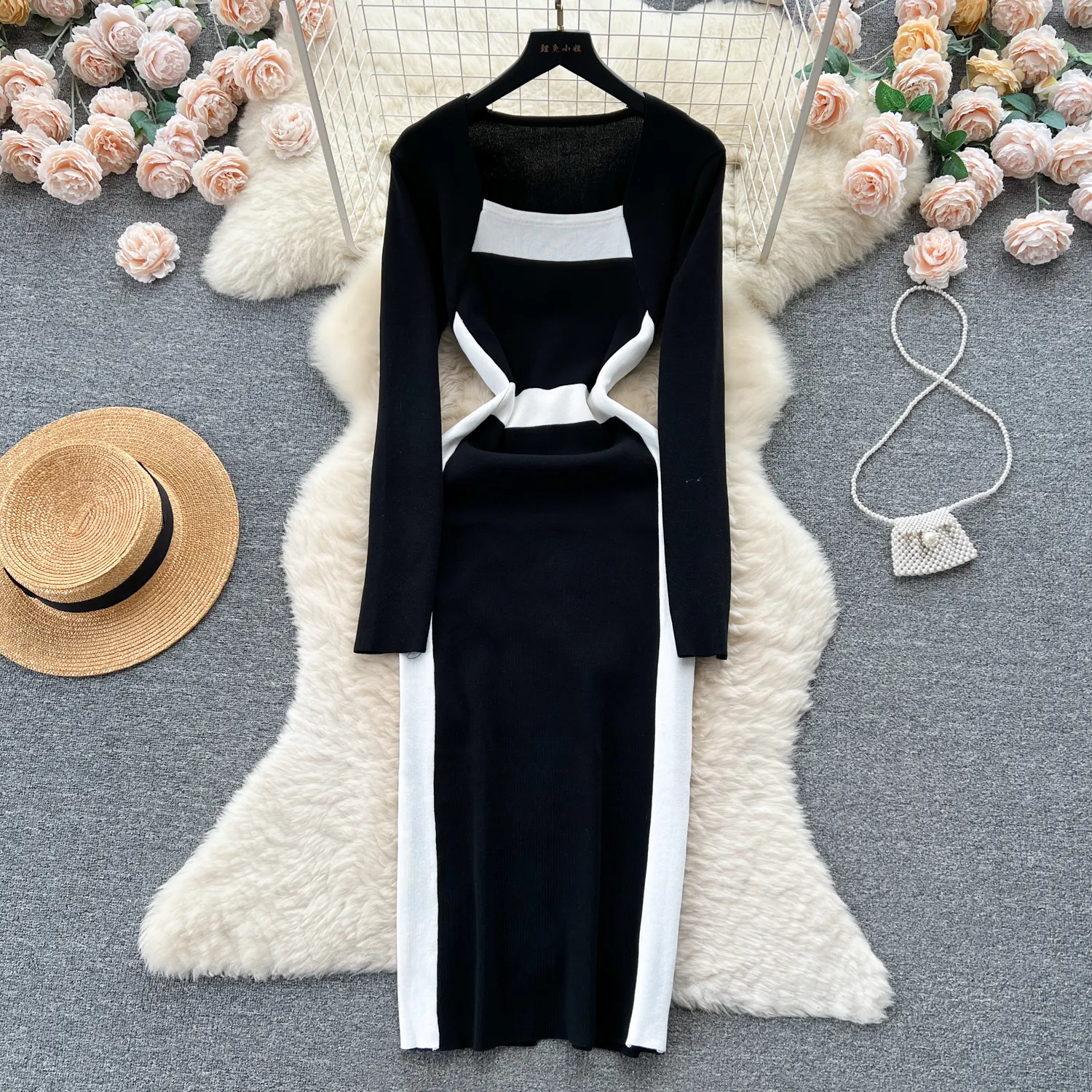 LE1742 Femmes élégantes Noir vs Blanc Hit Couleur Slim Bodycon Midi Party Sweater Dresses Retro Square Neckline Knitted Dress
