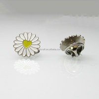 Badge de revers personnalisé en métal, motif fleur 3D, émail dur et émail souple, objet de collection artistique pour les amateurs de plantes et de fleurs, divers styles