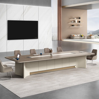Combinaison table et chaises de conférence moderne et légère de luxe avec pieds en bois massif en acier inoxydable Mobilier de bureau 24 places