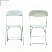 Chaise pliante portable d'extérieur en plastique blanc avec structure métallique pour événements, banquets et mariages