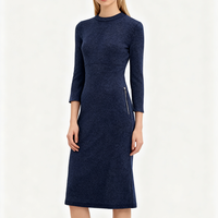 Robe fabricant sur mesure OEM automne hiver mode couleur unie robe à capuche mince décontracté moulante longue robe chemise