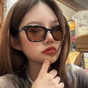 <span class=keywords><strong>Gafas</strong></span> DL 2024, <span class=keywords><strong>gafas</strong></span> de sol de ojo de gato de diseñador de marca para mujer, <span class=keywords><strong>gafas</strong></span> Retro para mujer, <span class=keywords><strong>gafas</strong></span> de sol de protección UV400 para mujer - Product Image 4