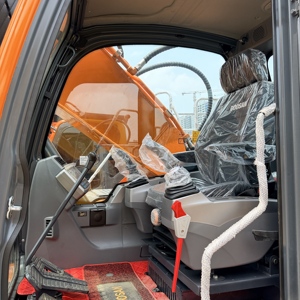 รถขุดไฮดรอลิก Develon DX225LCA ขนาด 22 ตัน มือสอง พร้อมเครื่องยนต์ Doosan และชิ้นส่วนเกียร์สำหรับงานเหมือง คุณภาพสูง มีสินค้าในสต็อก - Product Image 6