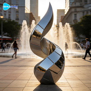 Scultura Astratta in Acciaio Inossidabile Lucidato a Specchio per Decorazione Esterna a Bordo Piscina, Modello con Design a Croce, Produttore - Product Image 4